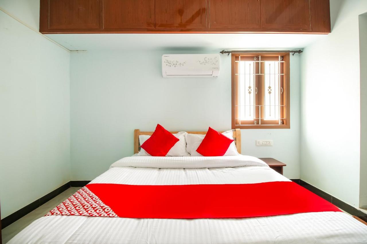 โอโย 71549 ศรีไส อพาร์ตเมนต์ Hotel Mettuppalaiyam  ภายนอก รูปภาพ