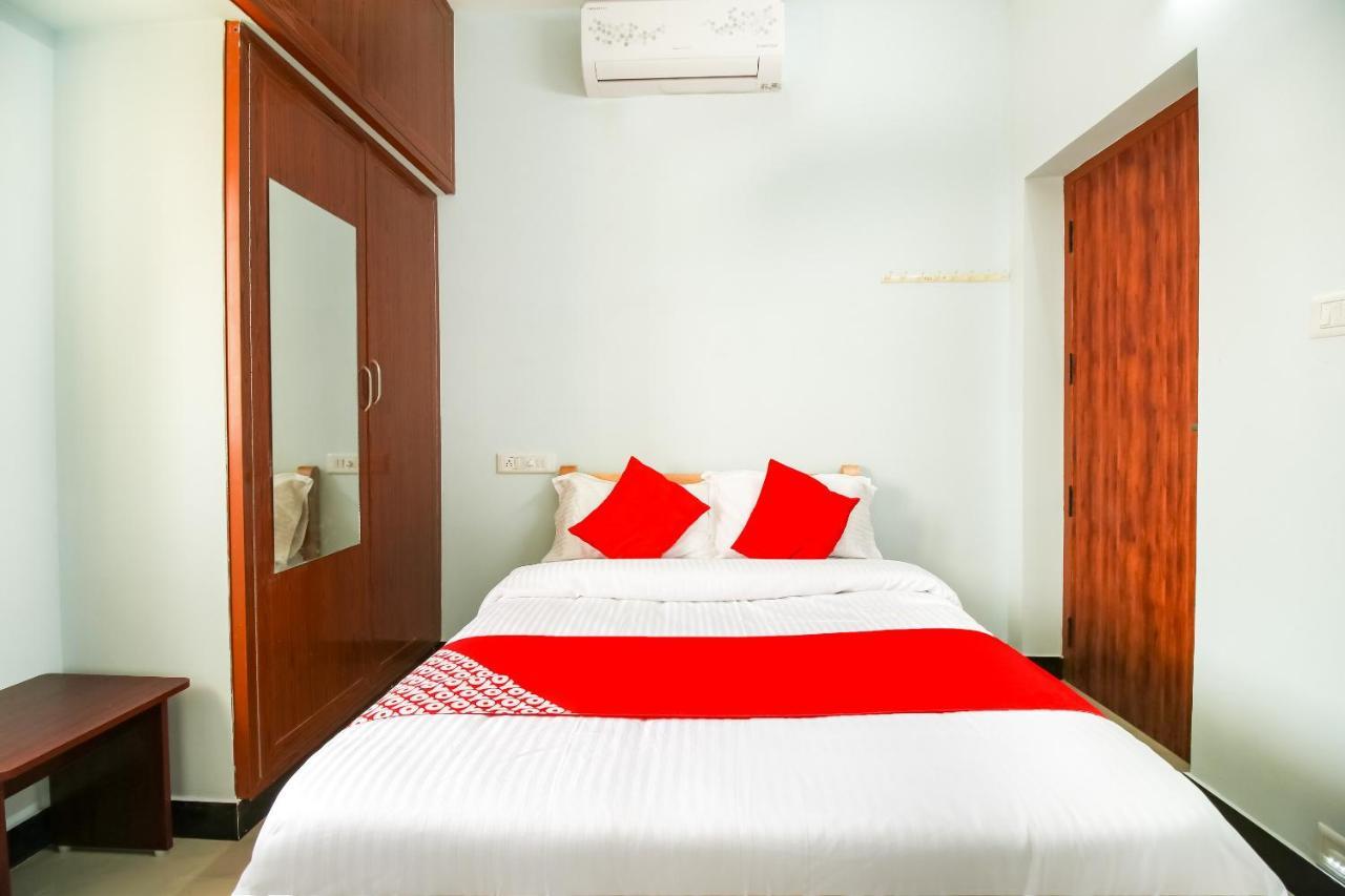 โอโย 71549 ศรีไส อพาร์ตเมนต์ Hotel Mettuppalaiyam  ภายนอก รูปภาพ